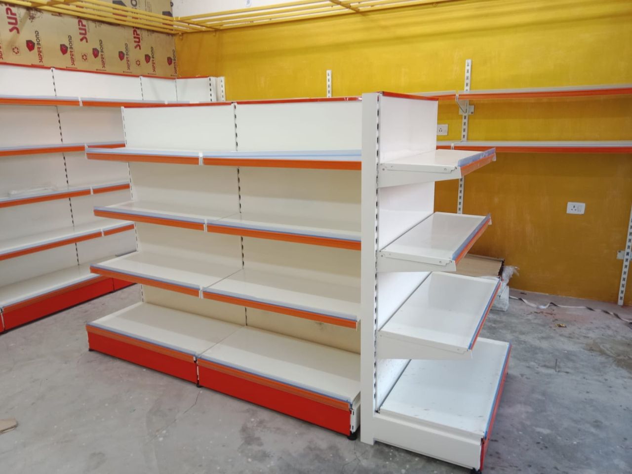 547088288_center racks (1).jpg